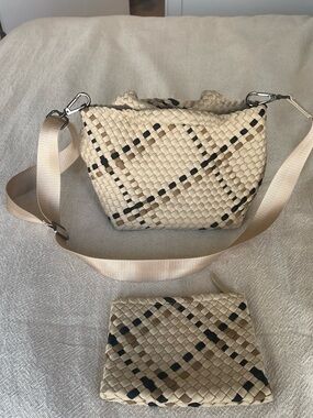 Woven Crossbody Bag in Beige and Black - Lightweight Women’s Shoulder Bag